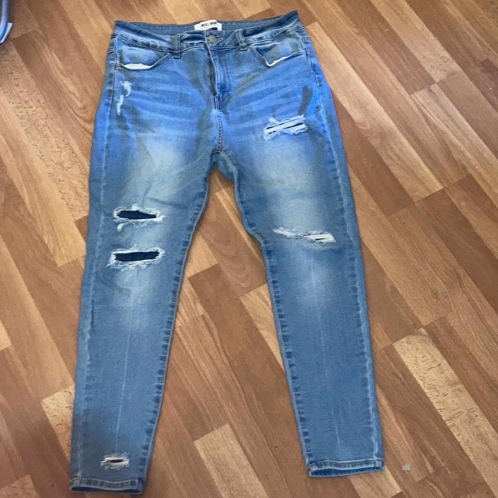 Wax Jean Los Angeles California size 13/31 distressed jeans.